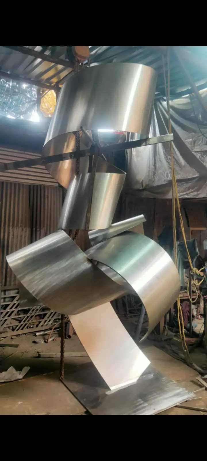 Sculpture & Metal Art 15