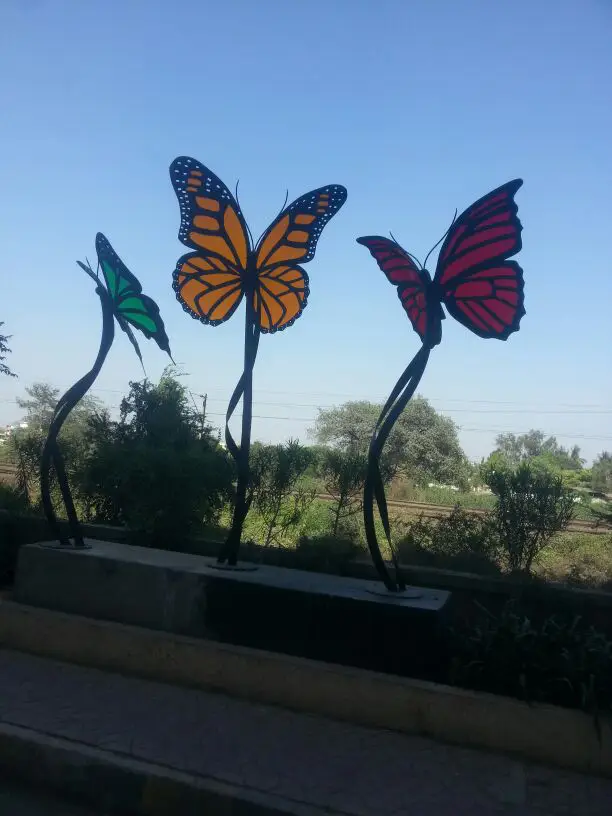 Sculpture & Metal Art 27